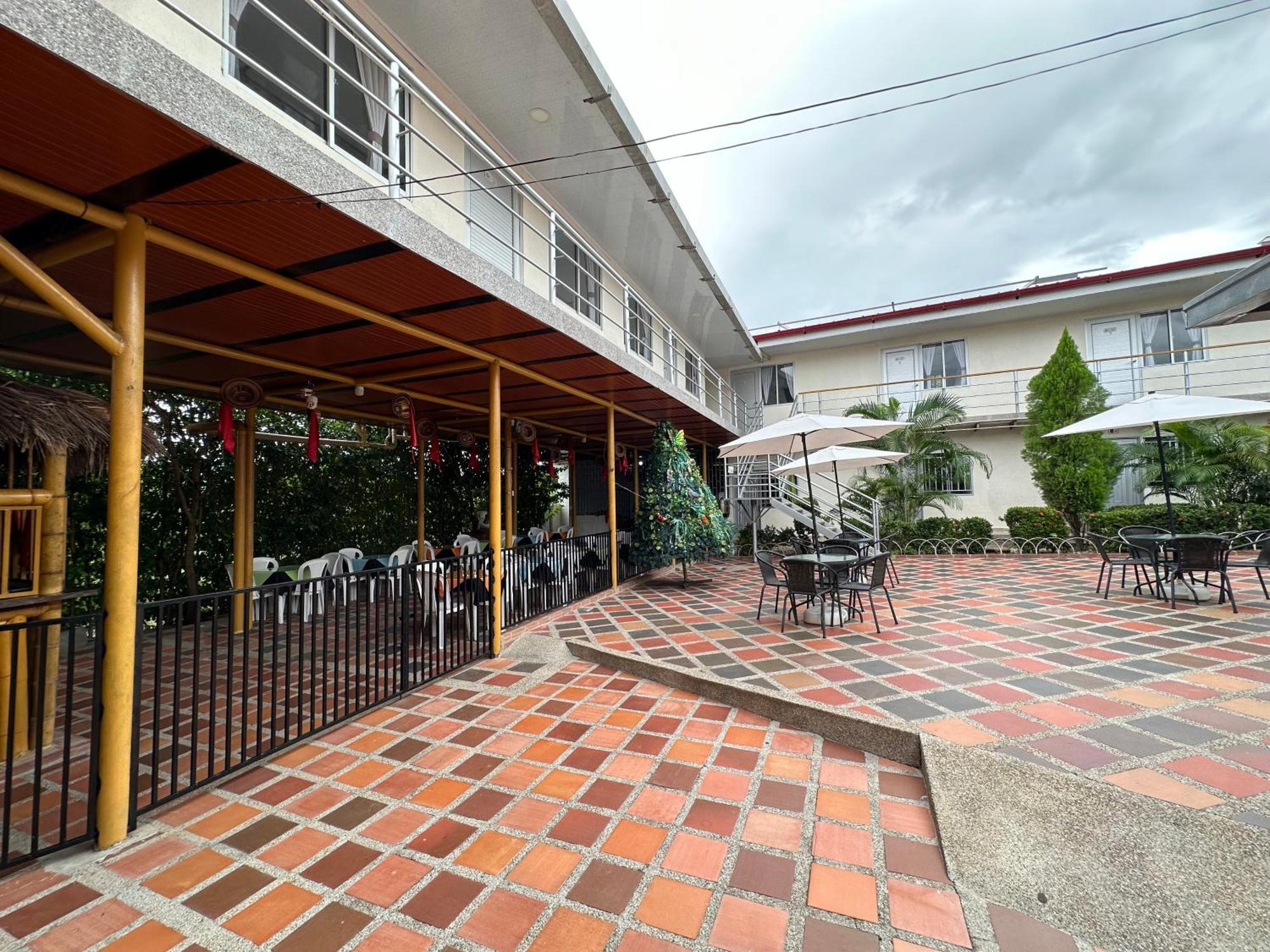 Hv Sueno Real Tatacoa Hotel Villavieja Exterior photo