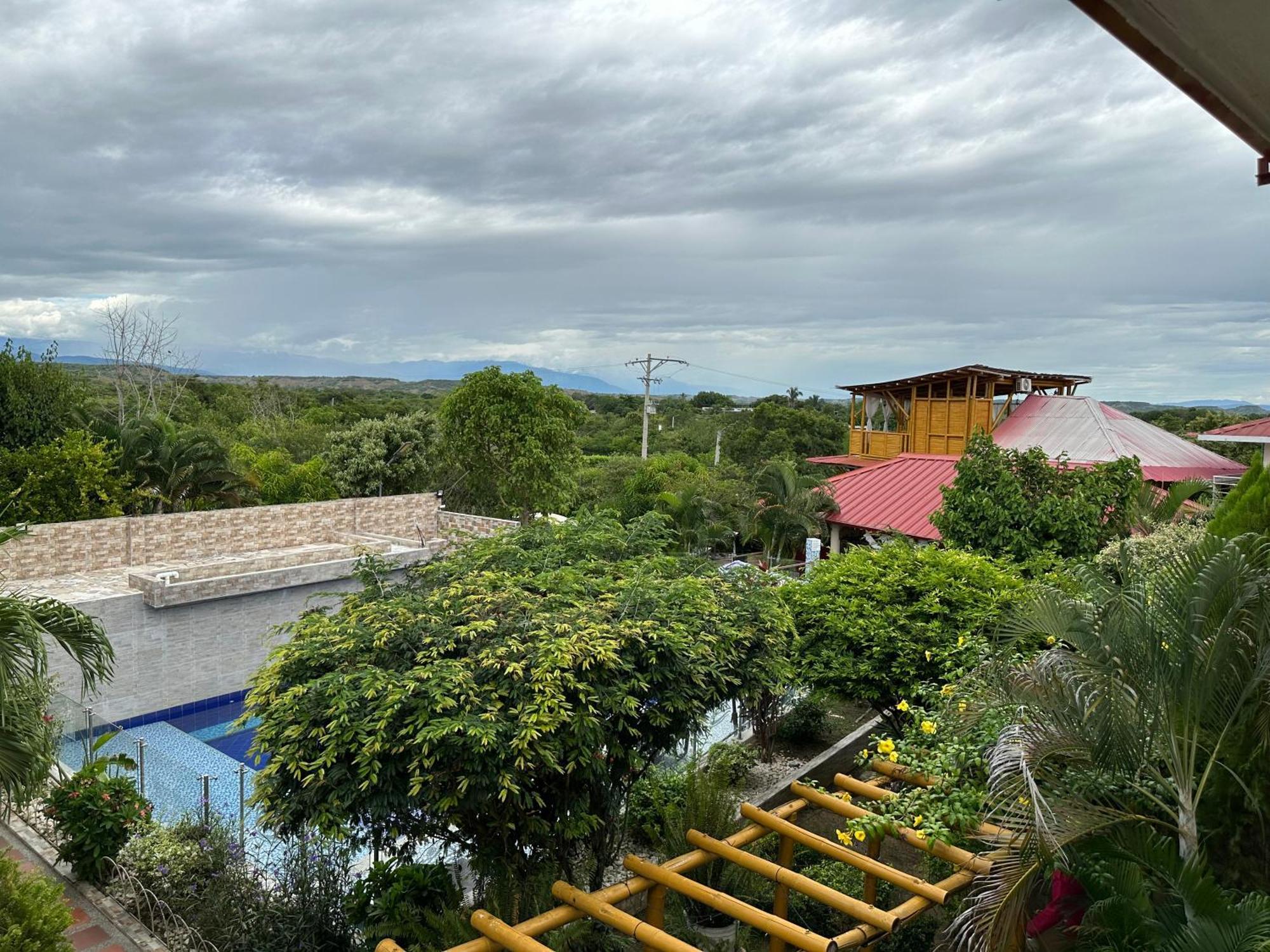 Hv Sueno Real Tatacoa Hotel Villavieja Exterior photo