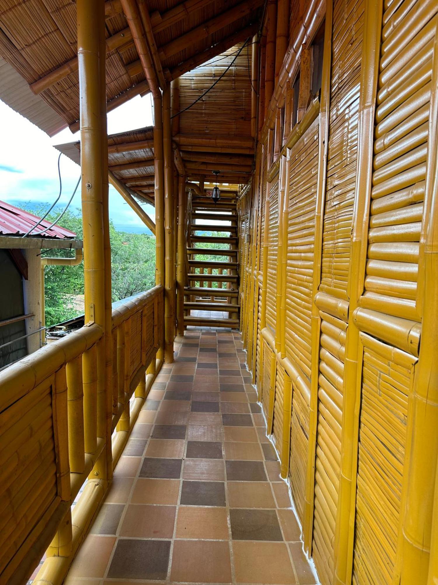 Hv Sueno Real Tatacoa Hotel Villavieja Exterior photo