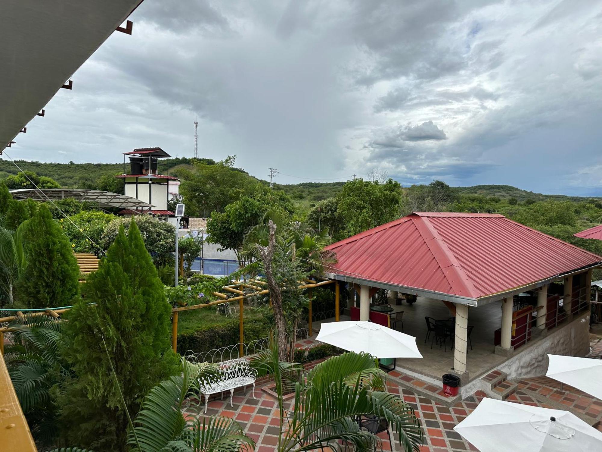 Hv Sueno Real Tatacoa Hotel Villavieja Exterior photo