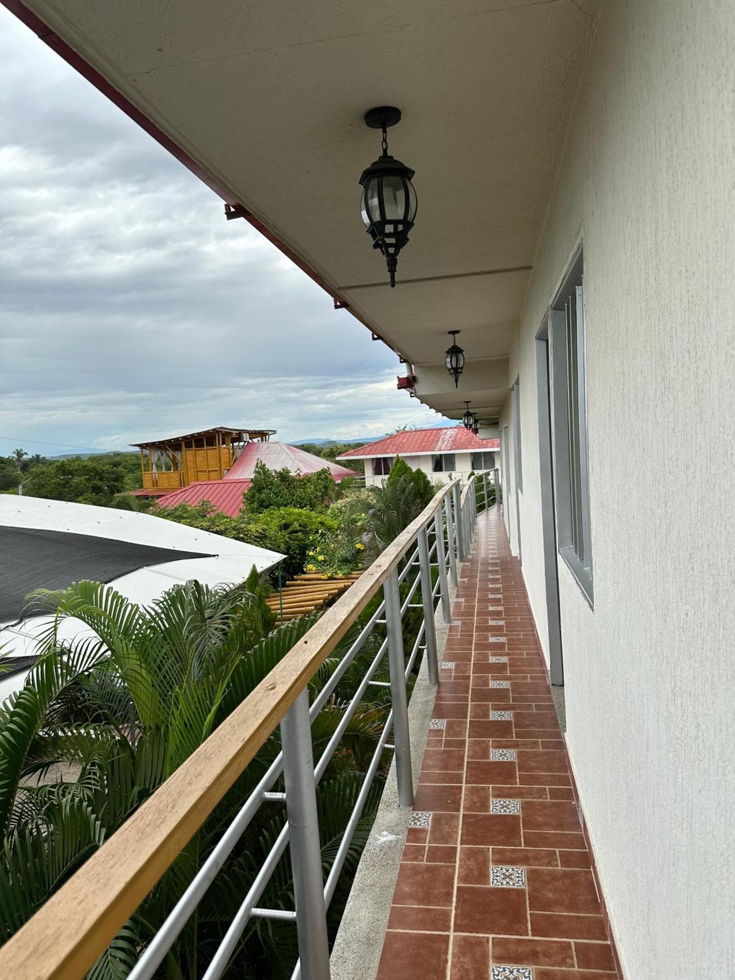 Hv Sueno Real Tatacoa Hotel Villavieja Exterior photo
